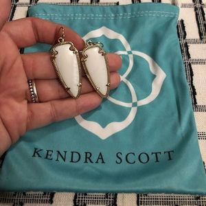 Ivory Kendra Scott Skylar Arrowhead Earrings